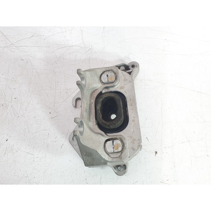 Recambio de soporte motor izquierdo para dacia duster iii eco-g 100 essential referencia OEM IAM 112535643R  