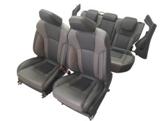 JUEGO ASIENTOS COMPLETO 64115AN000 