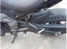 Recambio de estribo lateral para triumph daytona 660 referencia OEM IAM   