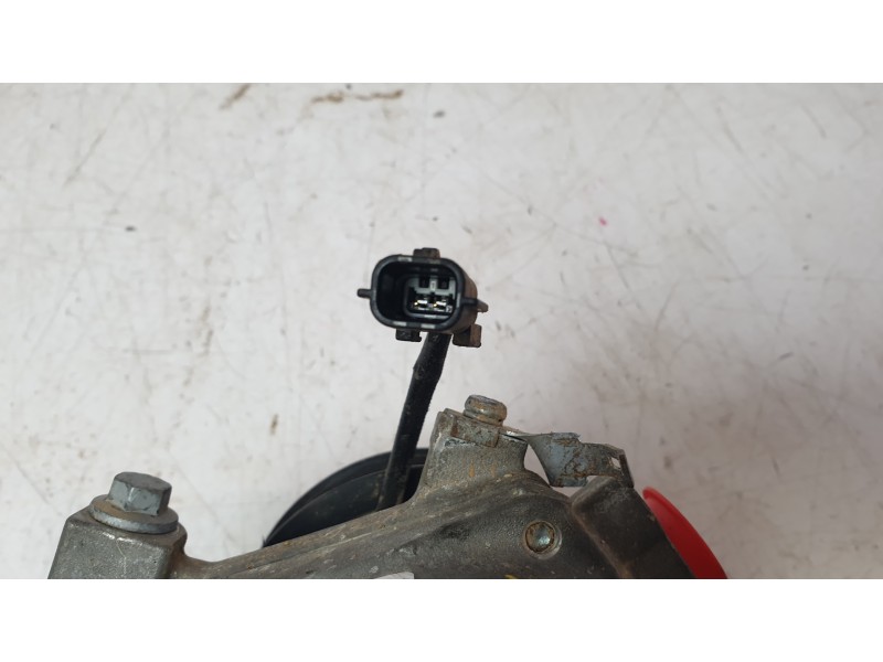 Recambio de compresor aire acondicionado para dacia duster iii eco-g 100 essential referencia OEM IAM 926008469R  