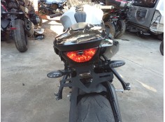 Recambio de piloto trasero central para triumph daytona 660 referencia OEM IAM   