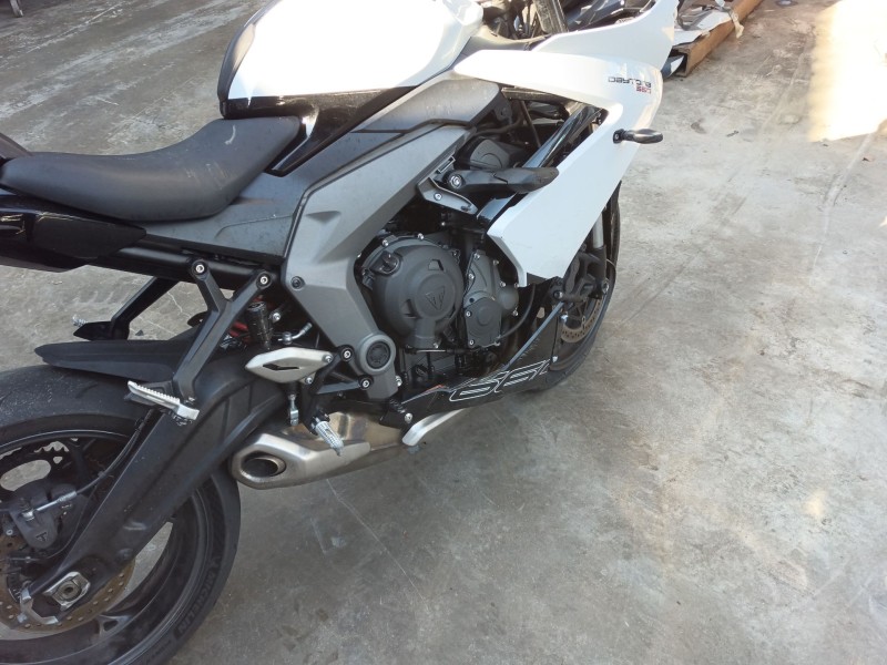 Recambio de motor completo para triumph daytona 660 referencia OEM IAM   