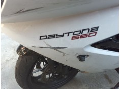 Recambio de carenado delantero izquierdo para triumph daytona 660 referencia OEM IAM    2