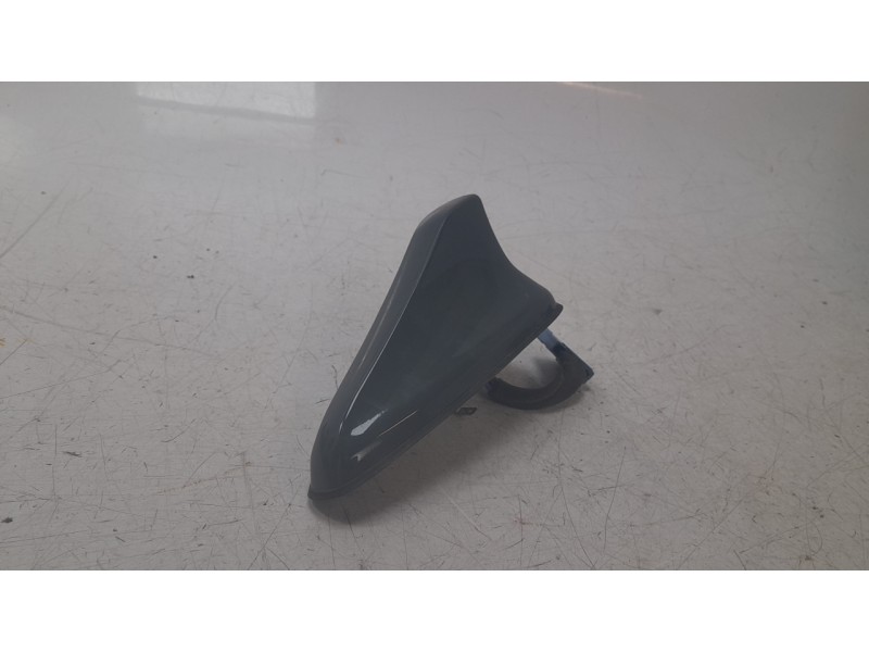 Recambio de antena para hyundai kona (os, ose, osi) 1.6 gdi hybrid referencia OEM IAM 96200J9000  