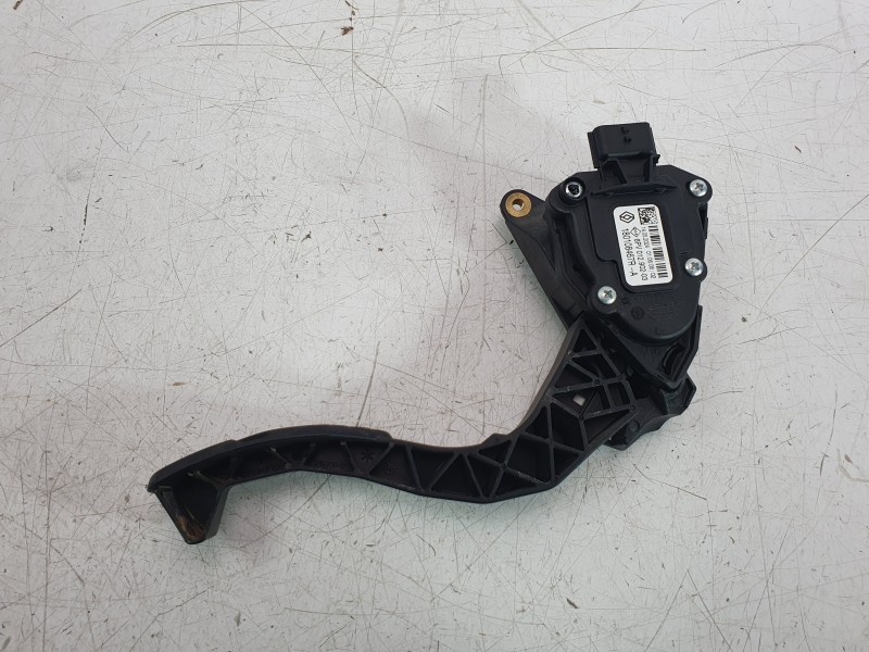 Recambio de potenciometro pedal para dacia duster iii eco-g 100 essential referencia OEM IAM 180108467R  