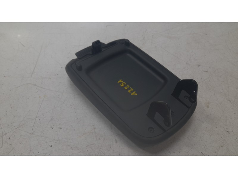 Recambio de apoyabrazos central para hyundai kona (os, ose, osi) 1.6 gdi hybrid referencia OEM IAM 84660J9000TRY  