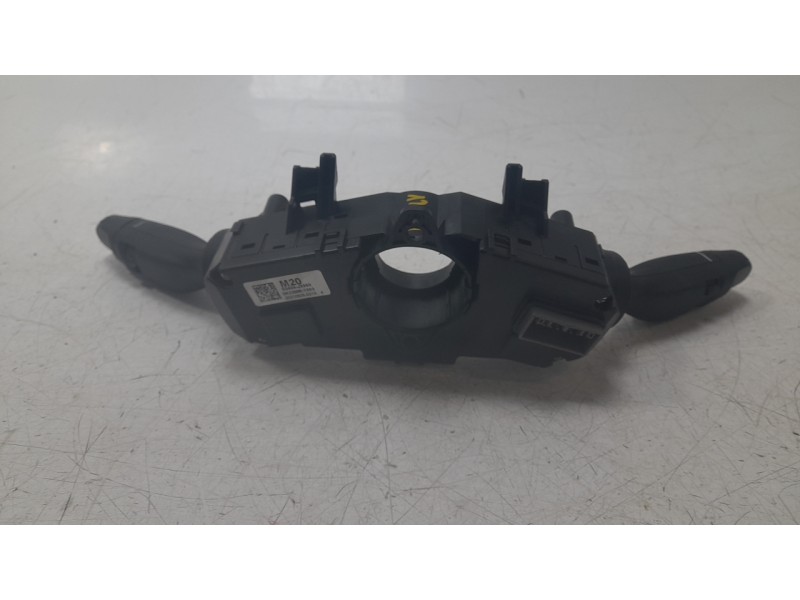 Recambio de mando multifuncion para hyundai kona (os, ose, osi) 1.6 gdi hybrid referencia OEM IAM 93404J9960  