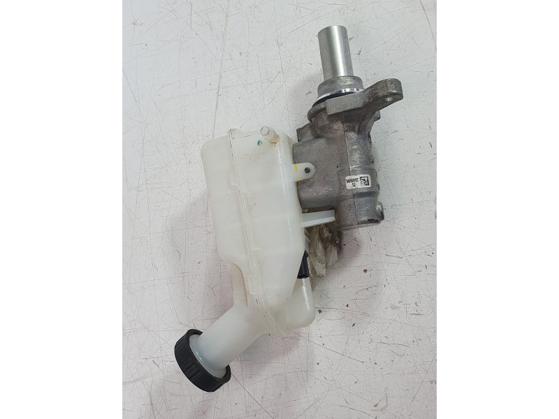 Recambio de bomba freno para dacia duster iii eco-g 100 essential referencia OEM IAM 460110255R 460918660R 