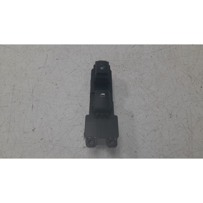 Recambio de mando elevalunas trasero izquierdo para hyundai kona (os, ose, osi) 1.6 gdi hybrid referencia OEM IAM 93581J9000  