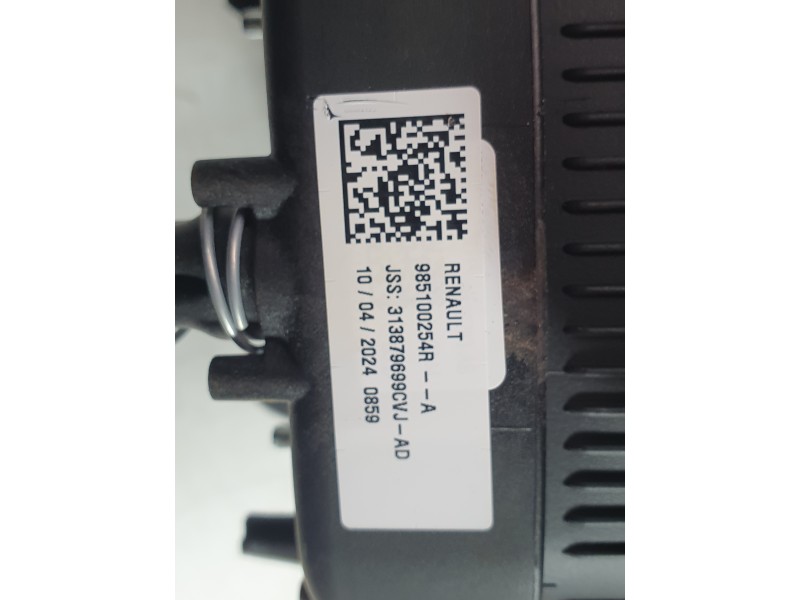 Recambio de kit airbag para dacia duster iii eco-g 100 essential referencia OEM IAM 681034137R 868854026R / 868842653R / 985P006