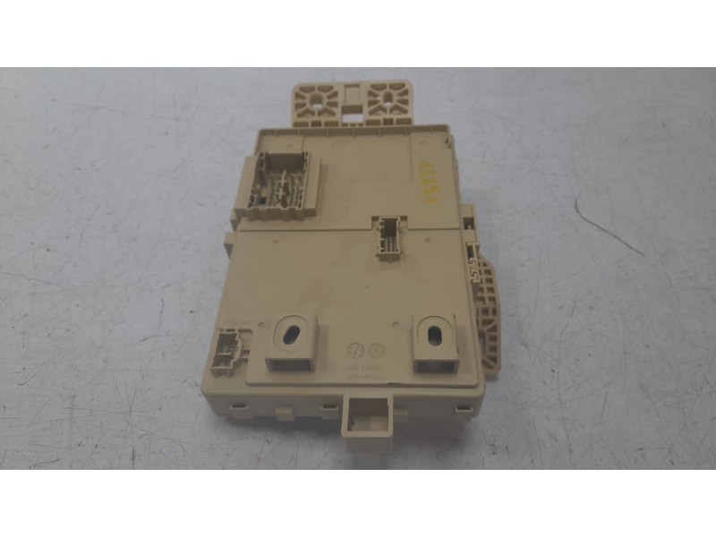 Recambio de caja reles / fusibles para hyundai kona (os, ose, osi) 1.6 gdi hybrid referencia OEM IAM 91951CM030  