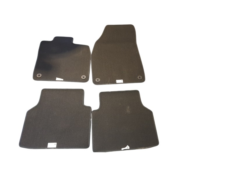 Recambio de juego alfombrillas para skoda enyaq iv suv (5az) 80x 4x4 referencia OEM IAM 5LB863011D  