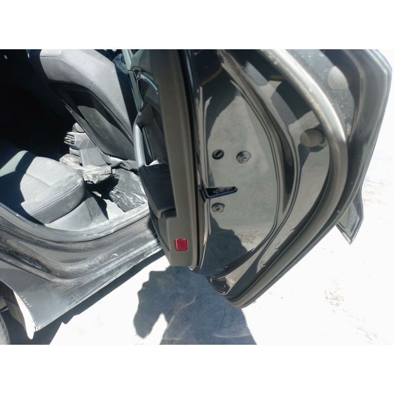 Recambio de cerradura puerta trasera derecha para audi a3 sportback (8ya, 8yf) 30 tdi referencia OEM IAM   