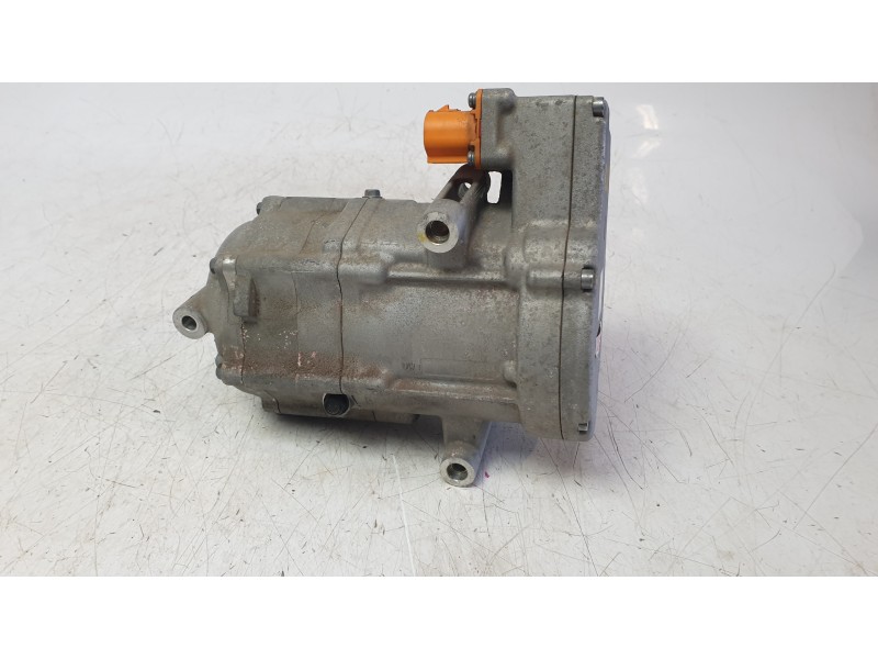 Recambio de compresor aire acondicionado para hyundai kona (os, ose, osi) 1.6 gdi hybrid referencia OEM IAM 97701CM000  320311G