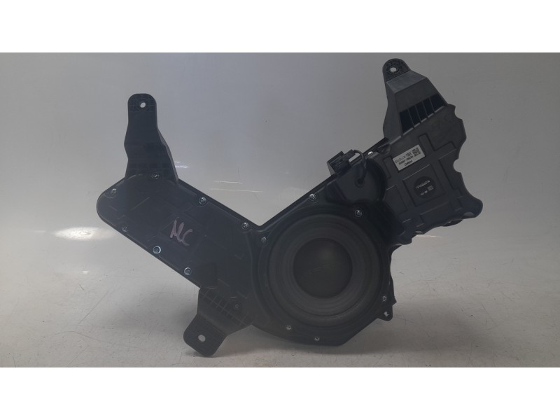 Recambio de subwoofer para hyundai kona (os, ose, osi) 1.6 gdi hybrid referencia OEM IAM 96380J9000  