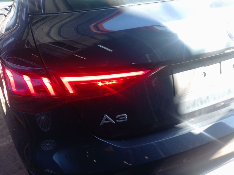 Recambio de piloto trasero izquierdo interior para audi a3 sportback (8ya, 8yf) 30 tdi referencia OEM IAM   