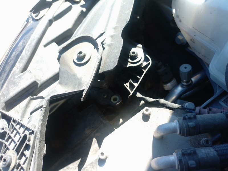 Recambio de faro derecho para audi a3 sportback (8ya, 8yf) 30 tdi referencia OEM IAM   