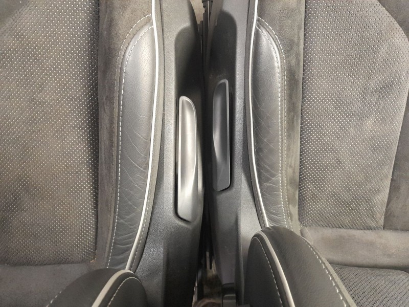 Recambio de juego asientos completo para skoda enyaq iv suv (5az) 80x 4x4 referencia OEM IAM   