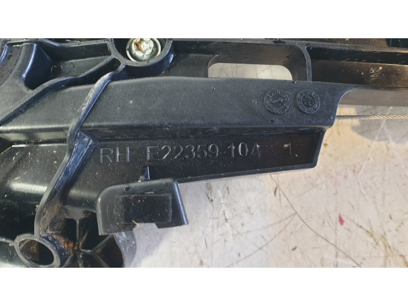 Recambio de elevalunas trasero derecho para opel astra l (ov5) 1.2 (fphnsl, fphnsr) referencia OEM IAM E22359104  