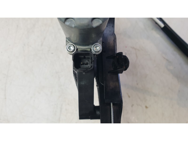 Recambio de elevalunas delantero derecho para opel astra l (ov5) 1.2 (fphnsl, fphnsr) referencia OEM IAM 9830815180  