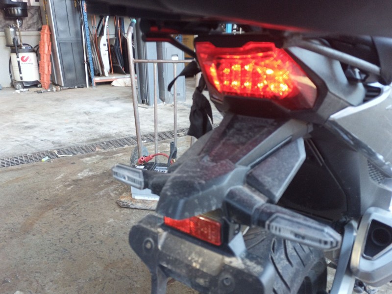 Recambio de piloto trasero central para honda forza forza 750 (rh11) referencia OEM IAM   