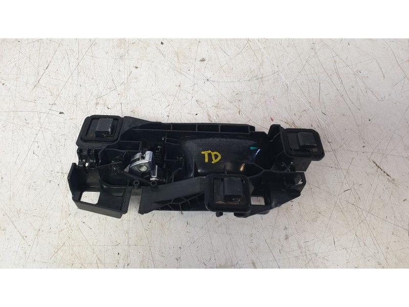 Recambio de maneta interior trasera derecha para opel astra l (ov5) 1.2 (fphnsl, fphnsr) referencia OEM IAM 9817544677  