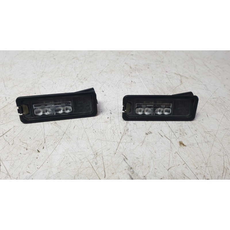 Recambio de piloto matricula para seat leon (5f1) 1.5 tsi referencia OEM IAM 1K8943021D  VG4004360/17854609/ELPVW002/2400705