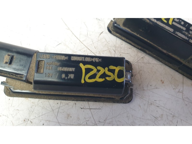 Recambio de piloto matricula para seat leon (5f1) 1.5 tsi referencia OEM IAM 1K8943021D  VG4004360/17854609/ELPVW002/2400705