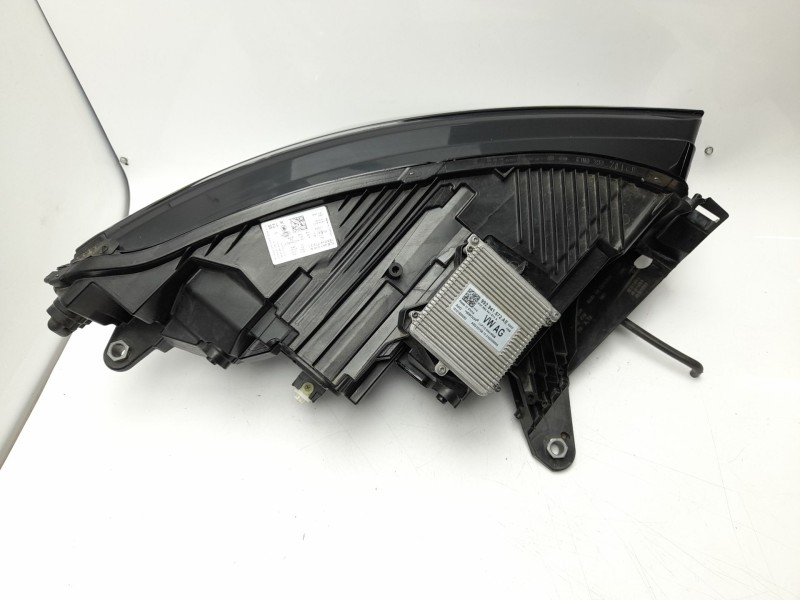 Recambio de faro izquierdo para skoda enyaq iv suv (5az) 80x 4x4 referencia OEM IAM   