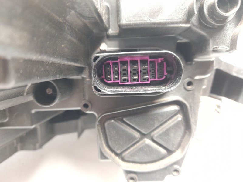 Recambio de faro izquierdo para skoda enyaq iv suv (5az) 80x 4x4 referencia OEM IAM   