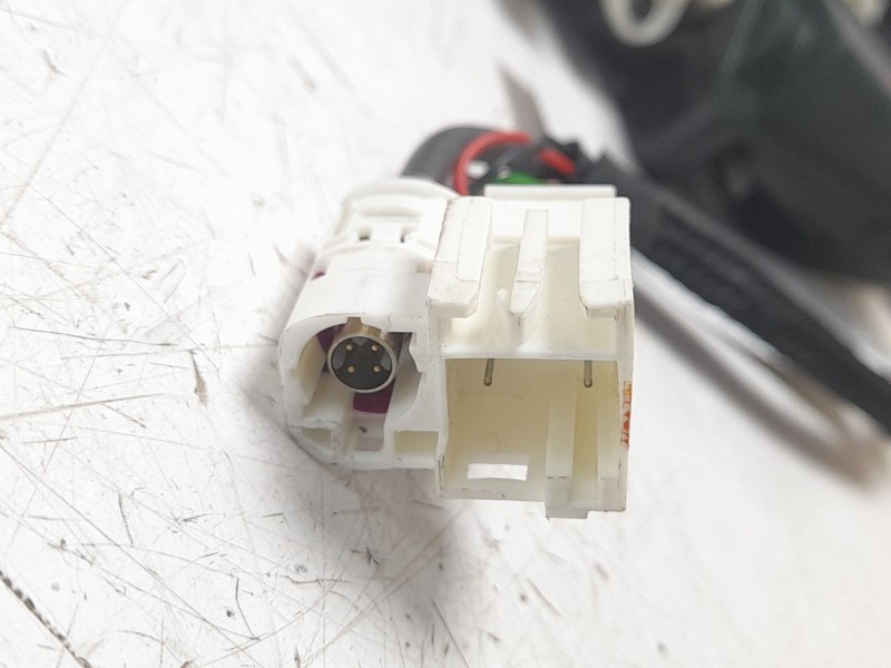 Recambio de maneta exterior porton para mercedes-benz clase a (w176) 2.1 cdi cat referencia OEM IAM A1667500993  