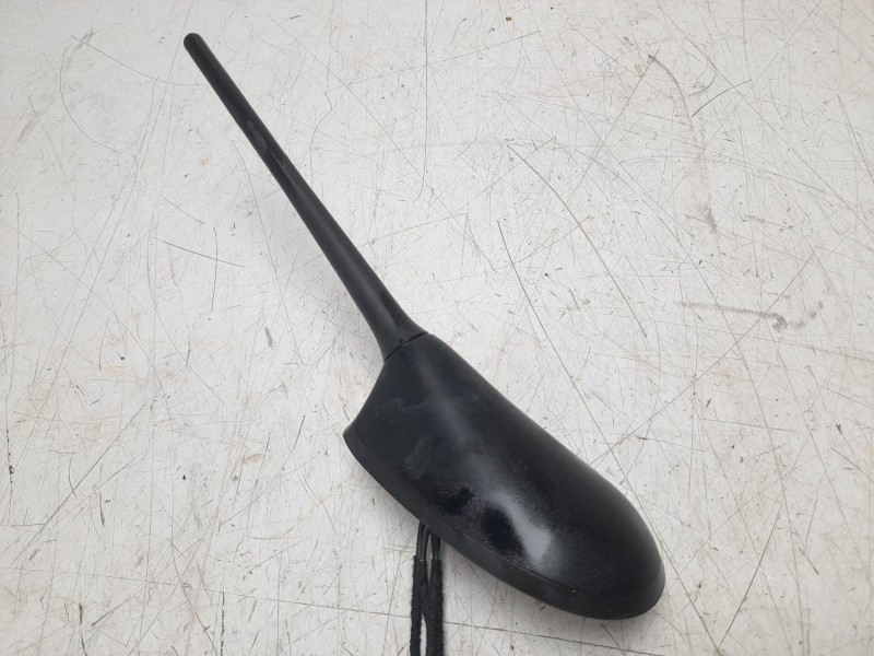 Recambio de antena para citroën jumper furgon 3.5 l3 h2 bluehdi 14 s&s 6v referencia OEM IAM 521781110  