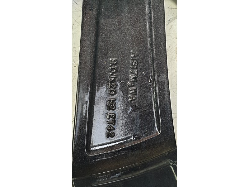 Recambio de llanta para skoda enyaq iv suv (5az) 80x 4x4 referencia OEM IAM 5LA601025T  