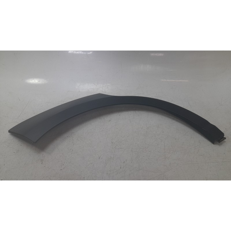 Recambio de aletin trasero derecho para hyundai kona (os, ose, osi) 1.6 gdi hybrid referencia OEM IAM 87742J9000  