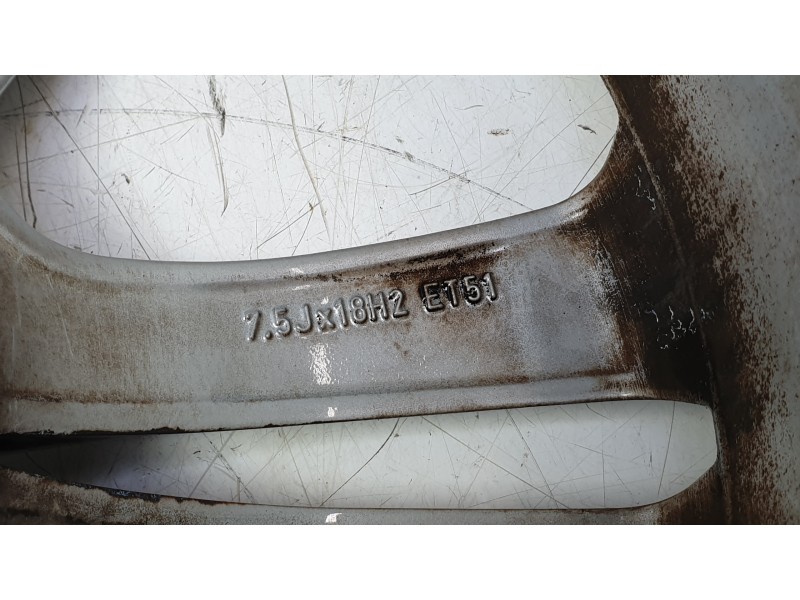 Recambio de llanta para audi a3 (8v1, 8vk) 1.6 tdi referencia OEM IAM 8V0601025CA  