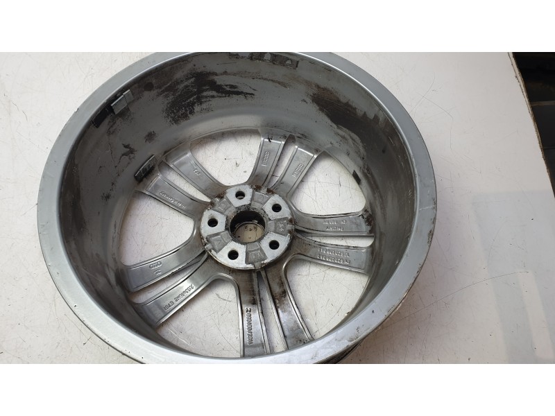 Recambio de llanta para audi a3 (8v1, 8vk) 1.6 tdi referencia OEM IAM 8V0601025CA  