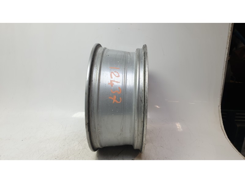 Recambio de llanta para audi a3 (8v1, 8vk) 1.6 tdi referencia OEM IAM 8V0601025CA  