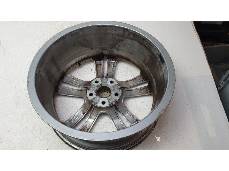 Recambio de llanta para audi a3 (8v1, 8vk) 1.6 tdi referencia OEM IAM 8V0601025CA  