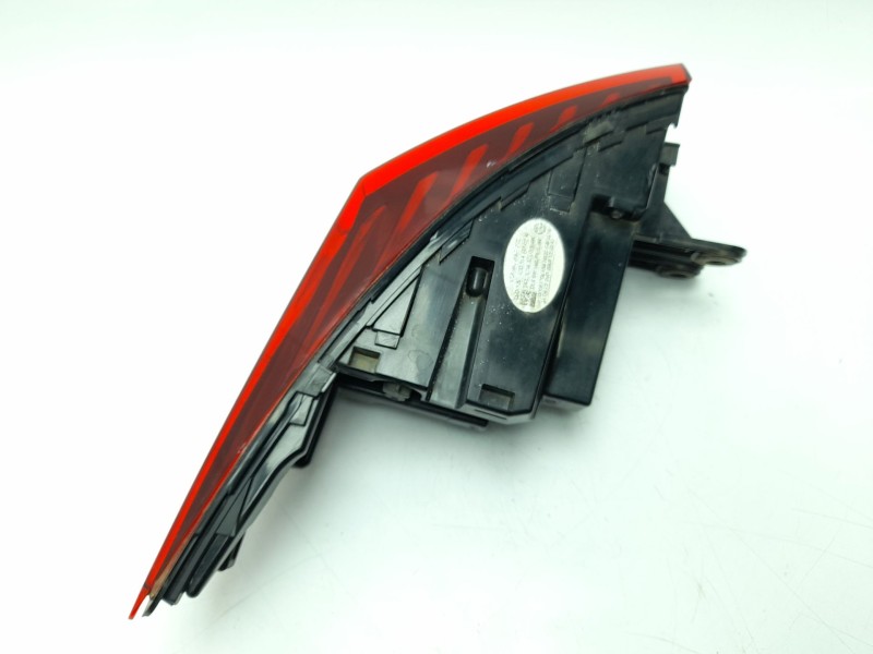 Recambio de piloto trasero derecho para skoda enyaq iv suv (5az) 80x 4x4 referencia OEM IAM 5LA945208A  