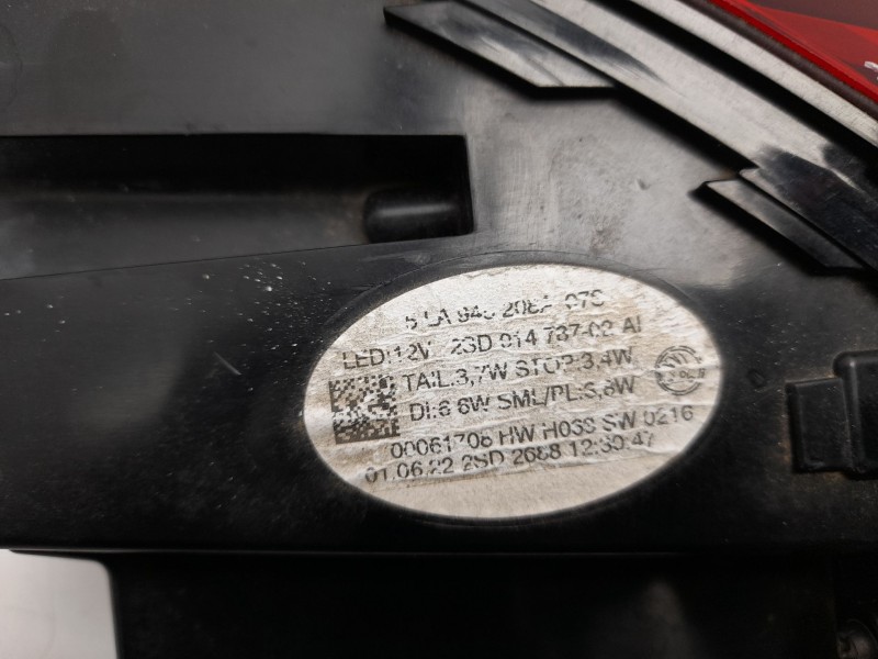 Recambio de piloto trasero derecho para skoda enyaq iv suv (5az) 80x 4x4 referencia OEM IAM 5LA945208A  