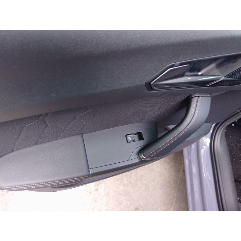 Recambio de mando elevalunas trasero izquierdo para cupra leon sportstourer (kl8, ku8, kud) 1.5 tsi referencia OEM IAM   