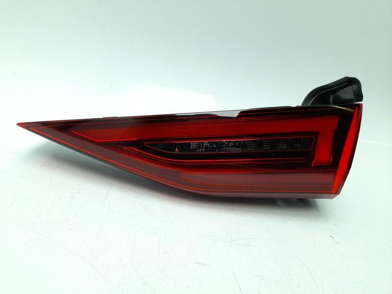 Recambio de piloto trasero derecho interior para audi a3 sportback (8ya, 8yf) 30 tdi referencia OEM IAM 8Y0945308  