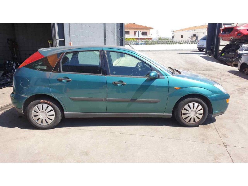 ford focus berlina (cak) del año 1999