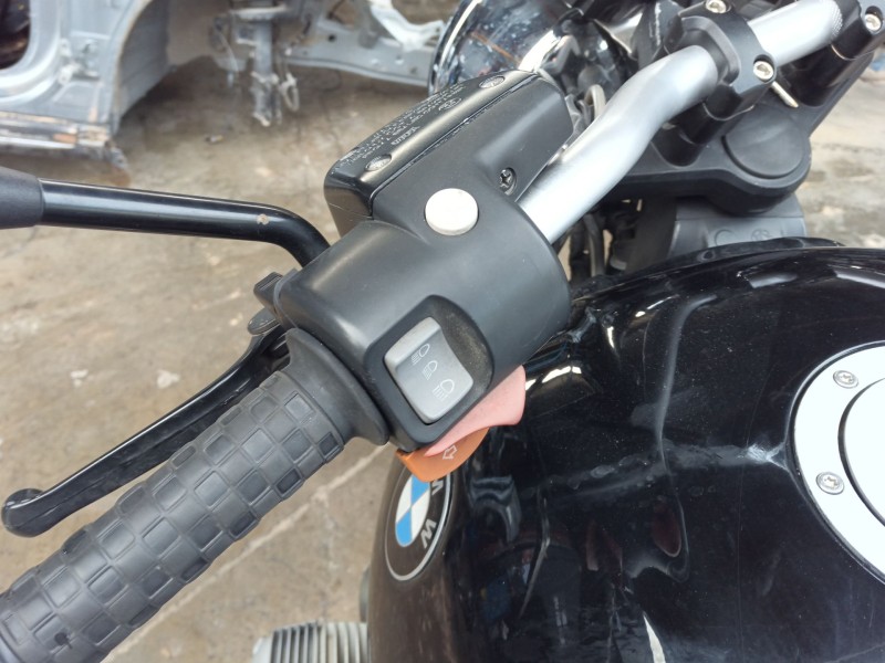 Recambio de piña luces izquierda para bmw r 850 r 850 r (r259) referencia OEM IAM   