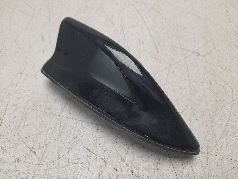 Recambio de antena para toyota c-hr (_x1_) 1.8 hybrid (zyx10_, zyx11_) referencia OEM IAM 86300F4060  