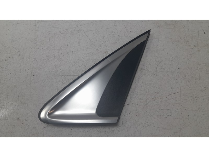 Recambio de moldura para kia xceed (cd) 1.0 t-gdi referencia OEM IAM 87820J7800  