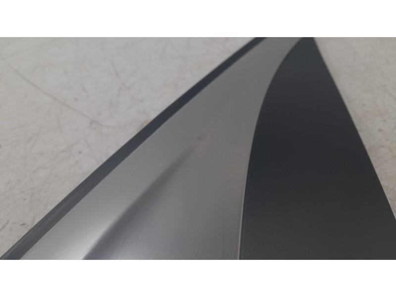 Recambio de moldura para kia xceed (cd) 1.0 t-gdi referencia OEM IAM 87820J7800  