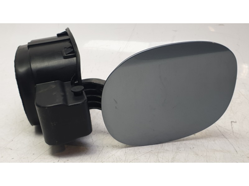 Recambio de tapa exterior combustible para kia xceed (cd) 1.0 t-gdi referencia OEM IAM 69513J7810  