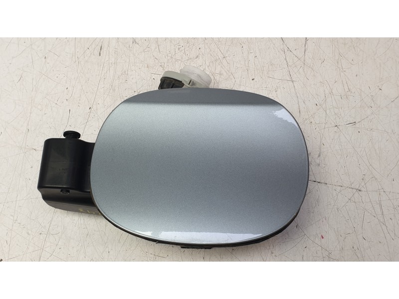 Recambio de tapa exterior combustible para kia xceed (cd) 1.0 t-gdi referencia OEM IAM 69513J7810  