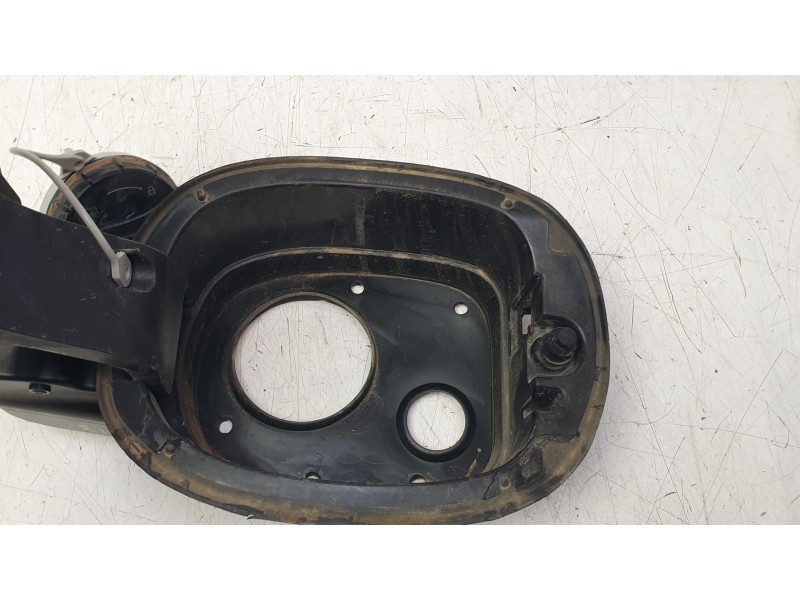 Recambio de tapa exterior combustible para kia xceed (cd) 1.0 t-gdi referencia OEM IAM 69513J7810  